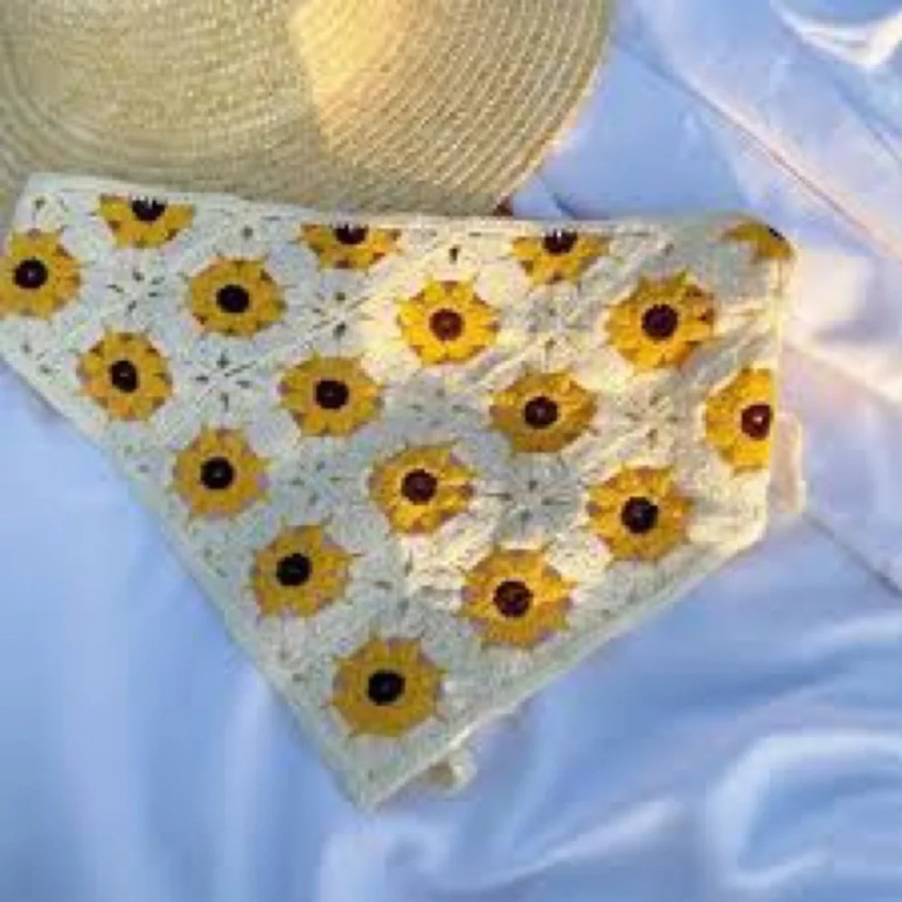 New🌟Anthropologie-Sunflower Crochet Head Scarf